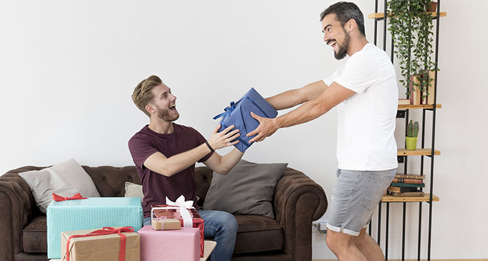 Personalized Housewarming Gifts for Men: Tailored to His Taste