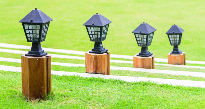 Top 9 Best Solar Pathway Lights for Gardens and Outdoor Spaces